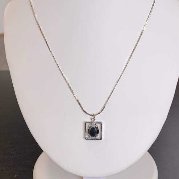 Jewelry - Silver tone necklace with dark gray pendant